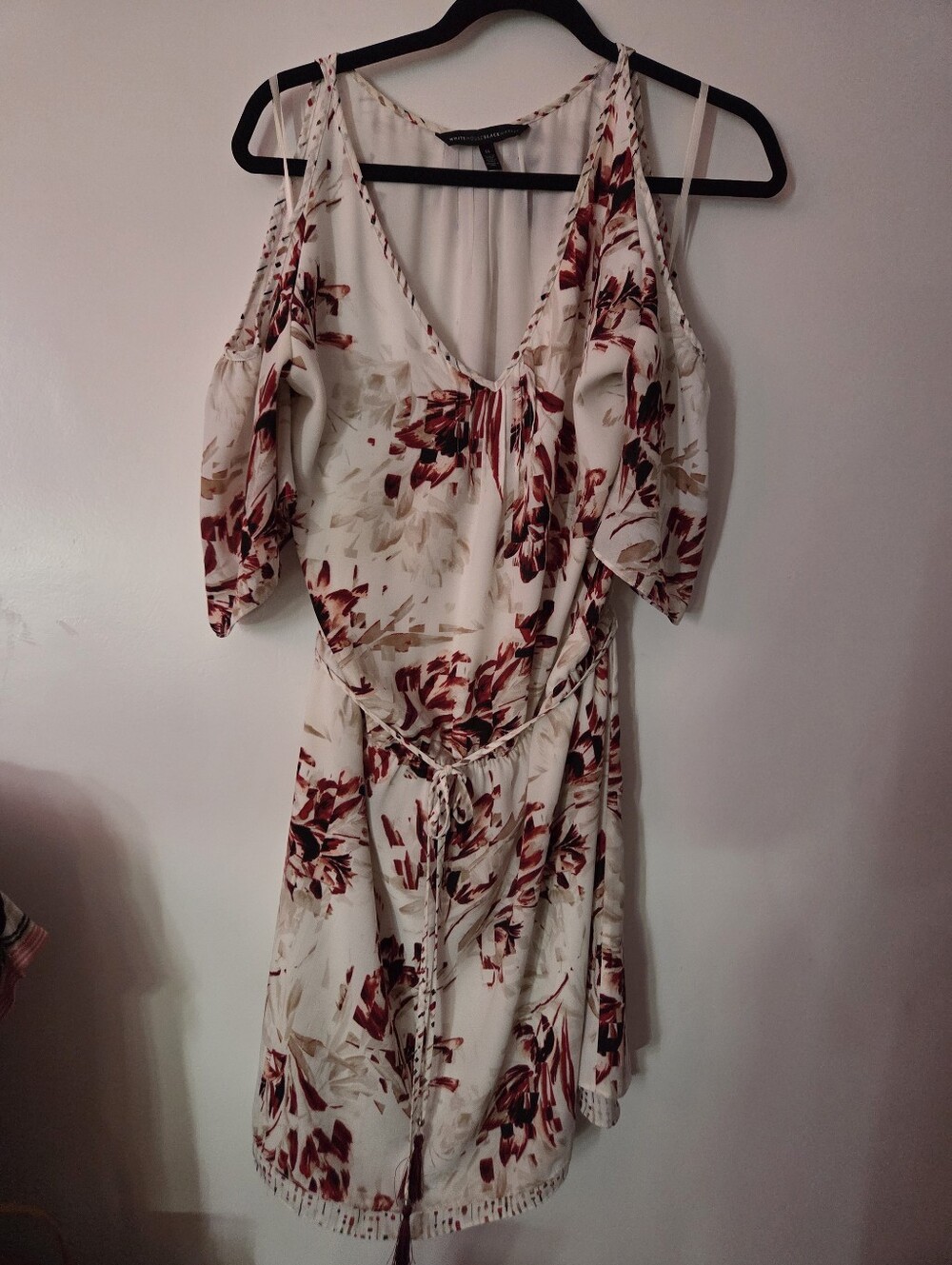 White House Black Market Ivory Cold-Shoulder Floral Mini Dress in Burgundy
